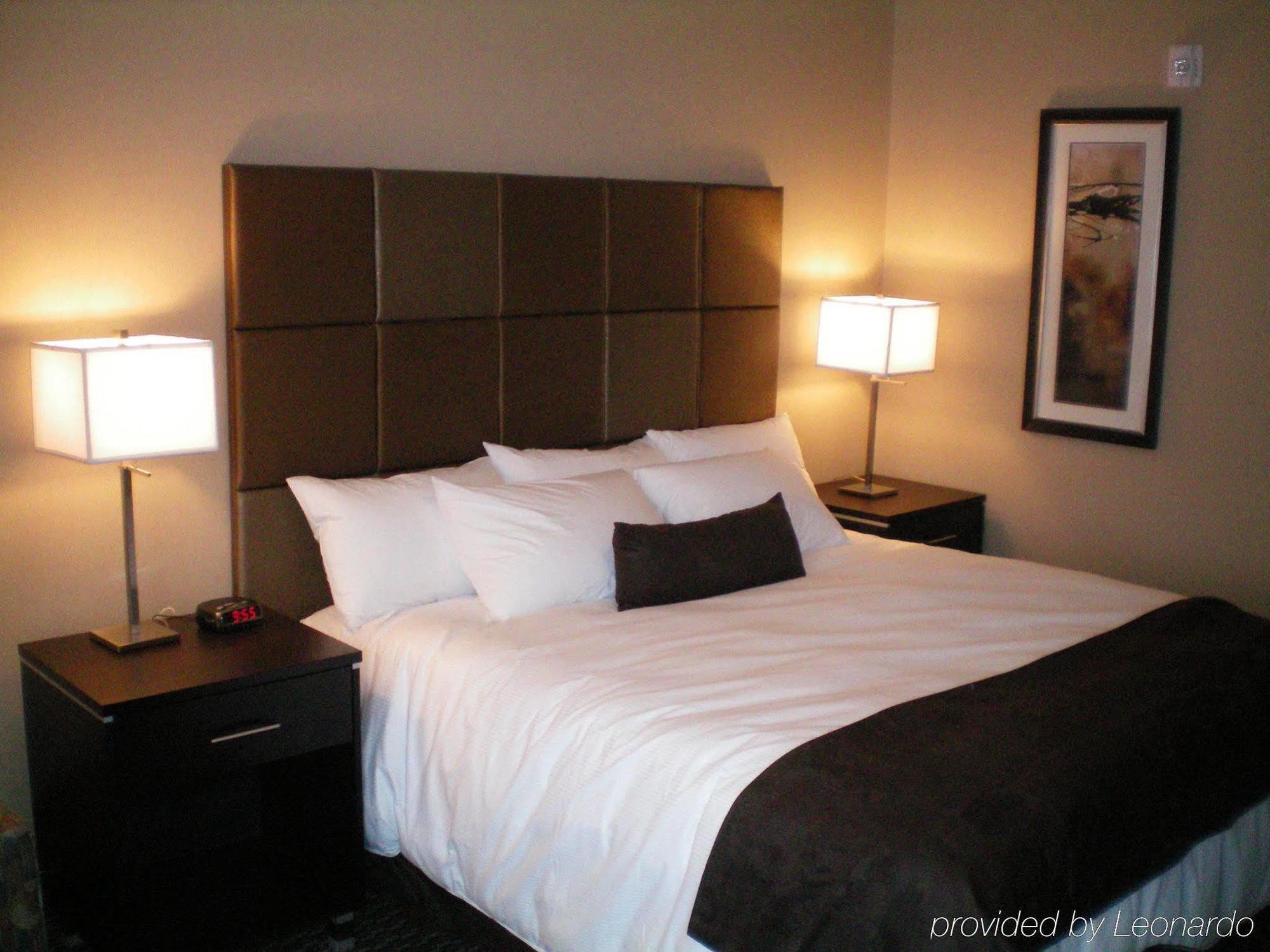 Fairfield Inn & Suites By Marriott West Kelowna Habitación foto
